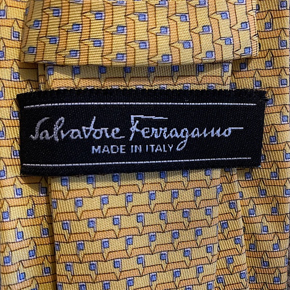 Salvatore Ferragamo Men’s Tie NEW - Picture 2 of 2